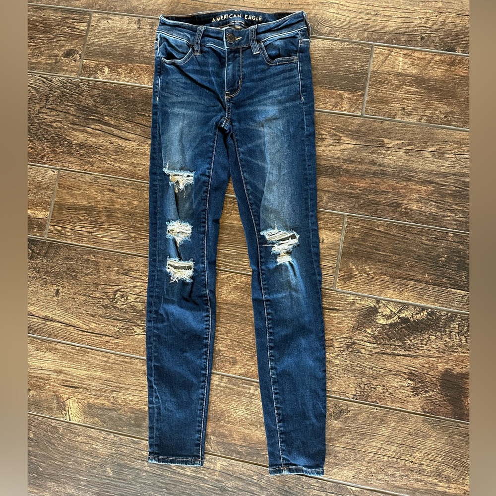 American Eagle Outfitters Women's Dark Blue Ripped‎ Skinny Jeans